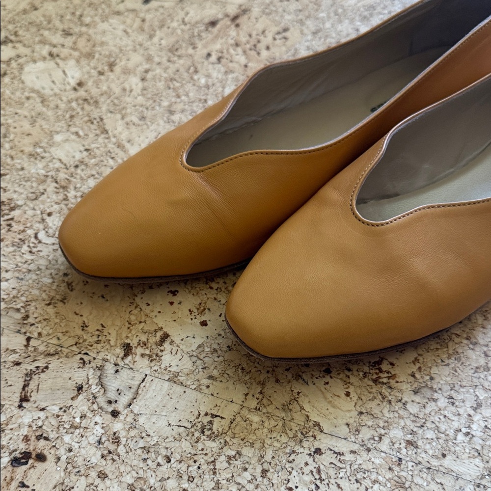 Anne Thomas Leather  Shoes - Picture 2 of 4
